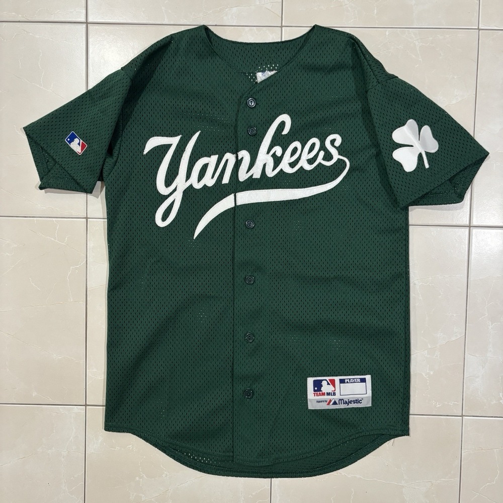 Vintage New York Yankees St Patricks Day Jersey Mens M Green MLB Majestic